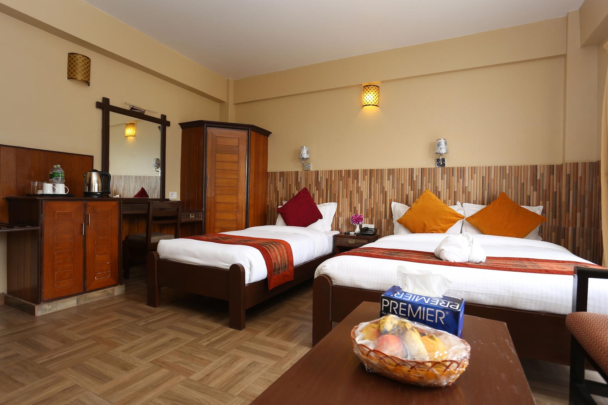 Pokhara Choice Inn Екстериор снимка