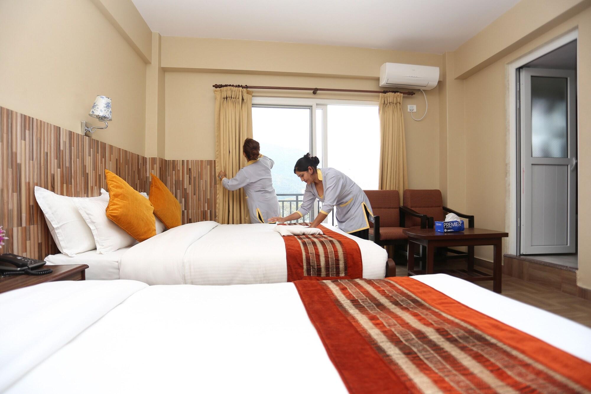 Pokhara Choice Inn Екстериор снимка