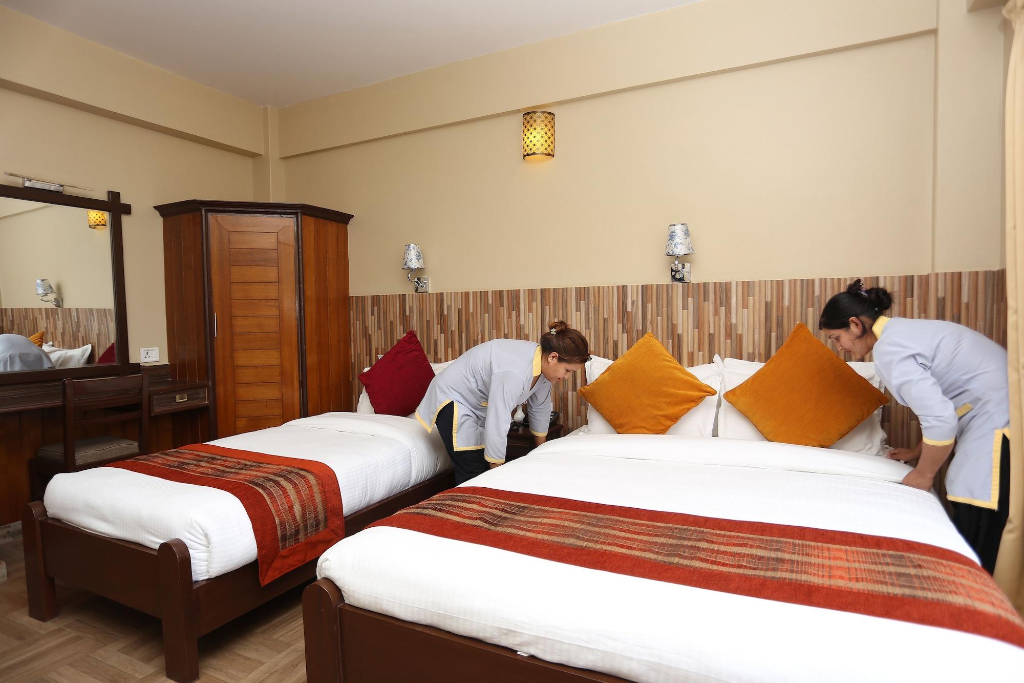 Pokhara Choice Inn Екстериор снимка