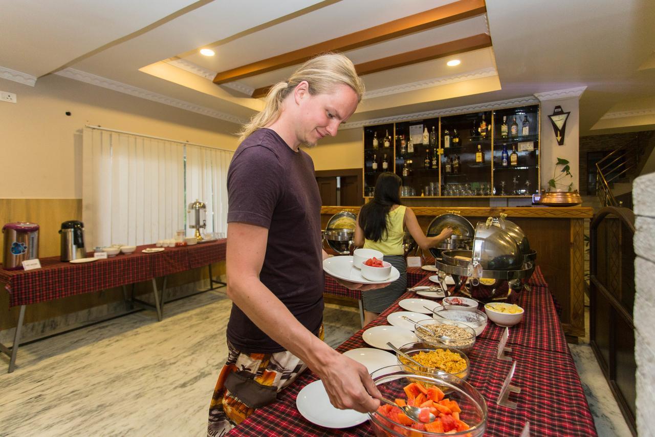 Pokhara Choice Inn Екстериор снимка